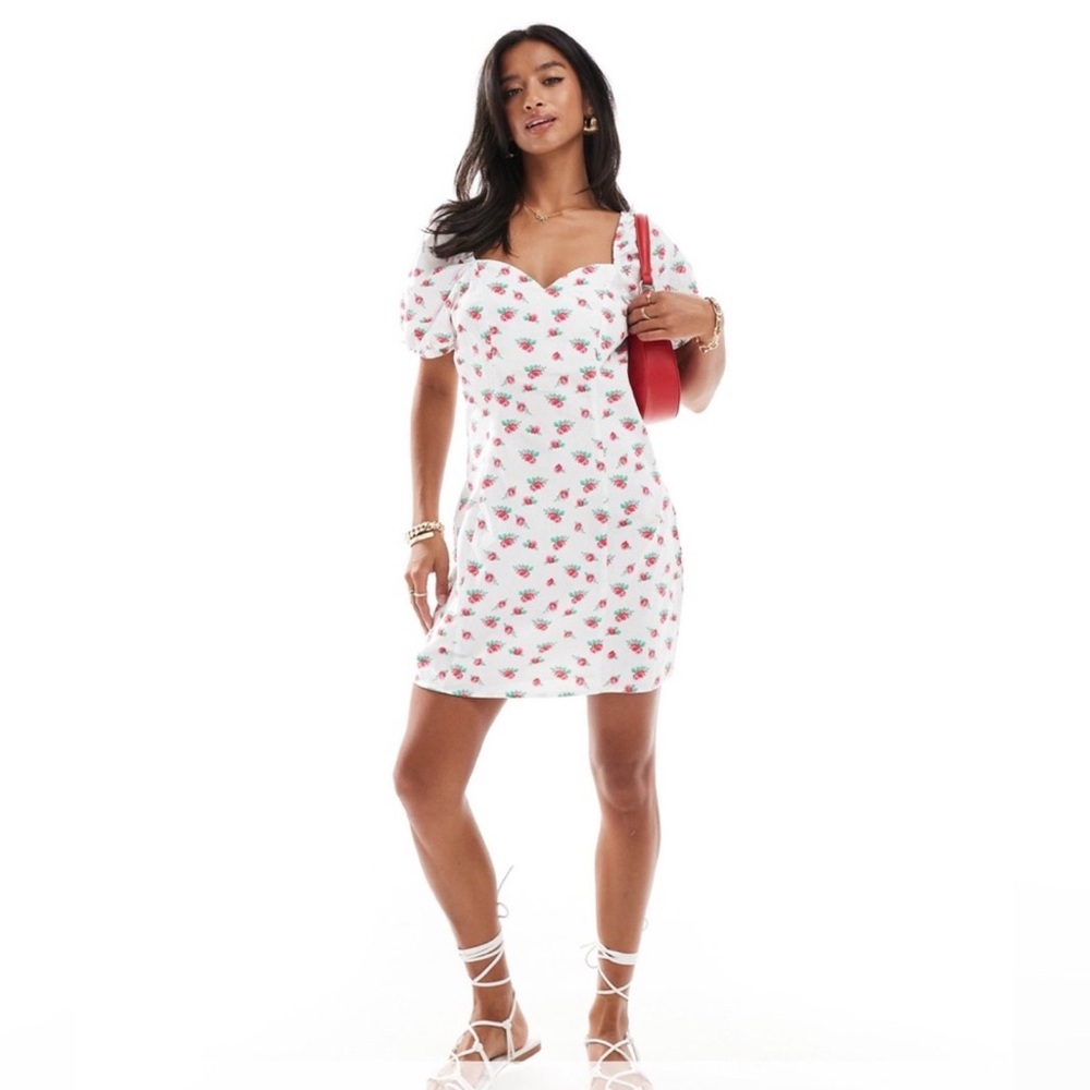 NWT Vero Moda Floral White Dress